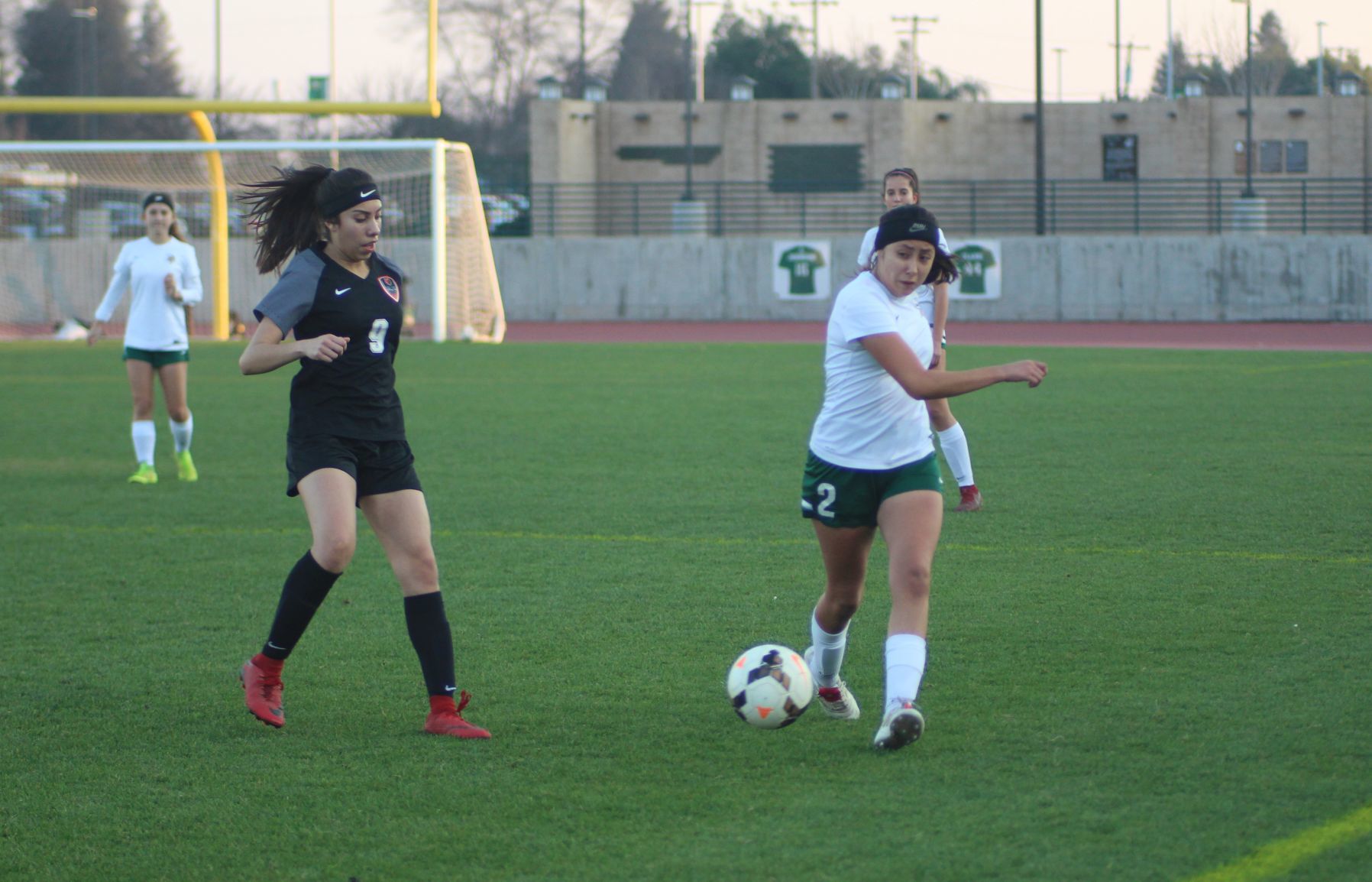 Kingsburg shuts out Selma